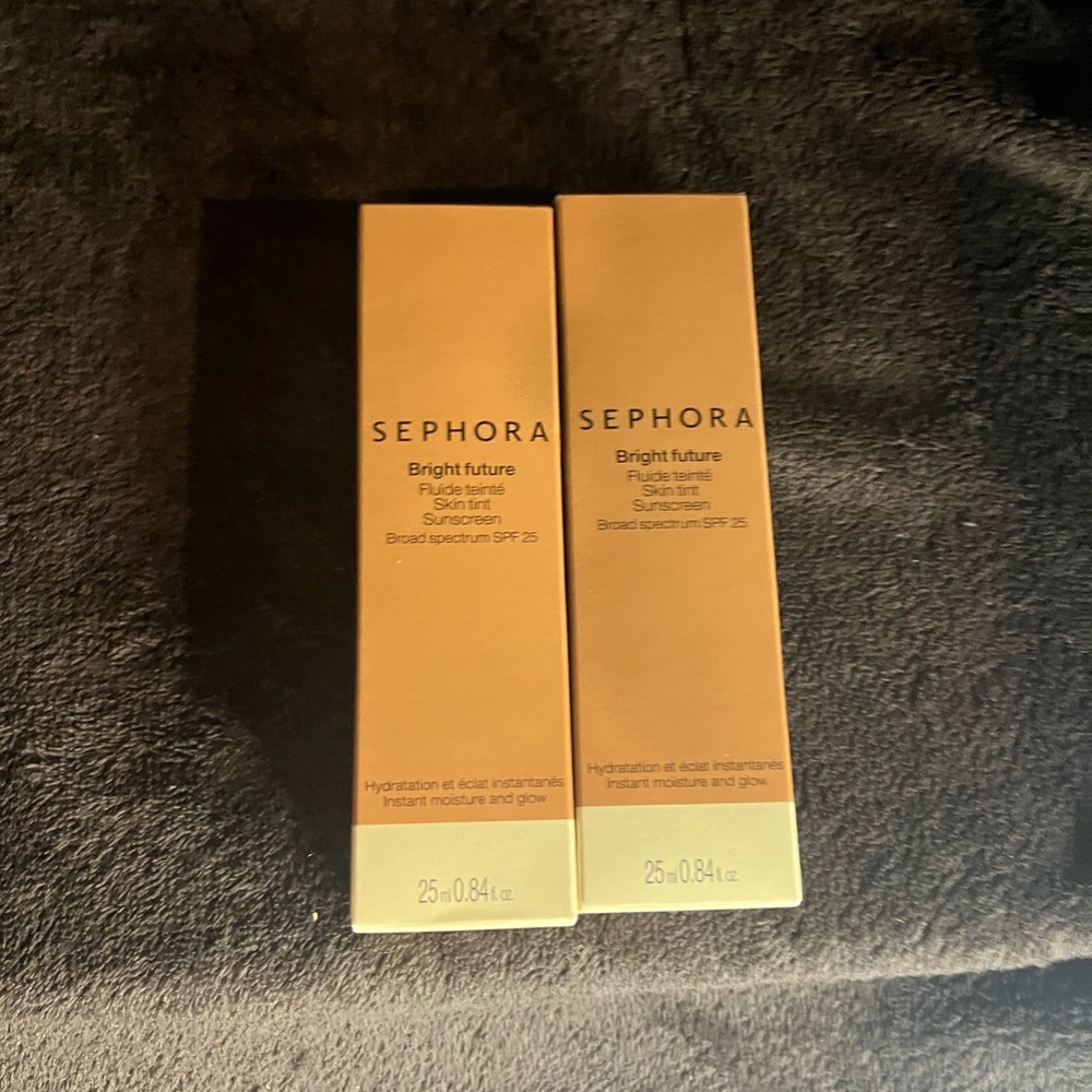 Sephora Bright Future Fluid Skin Sunscreen in Gold